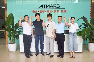 韓國客戶深度驗(yàn)收冷熱沖擊試驗(yàn)箱